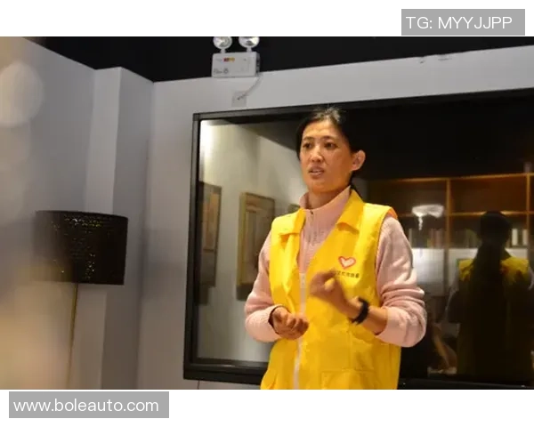 杨丽独家揭秘足球技巧与心得分享助你提升球技的秘诀 杨丽独家揭秘足球技巧与心得分享助你提升球技的秘诀