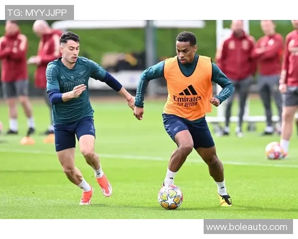 足球明星因跟腱伤病困扰重返赛场的艰辛历程与复苏之路