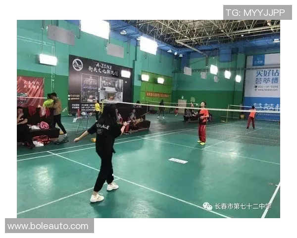 全国锦标赛积分榜：西安羽毛球队以72分领跑